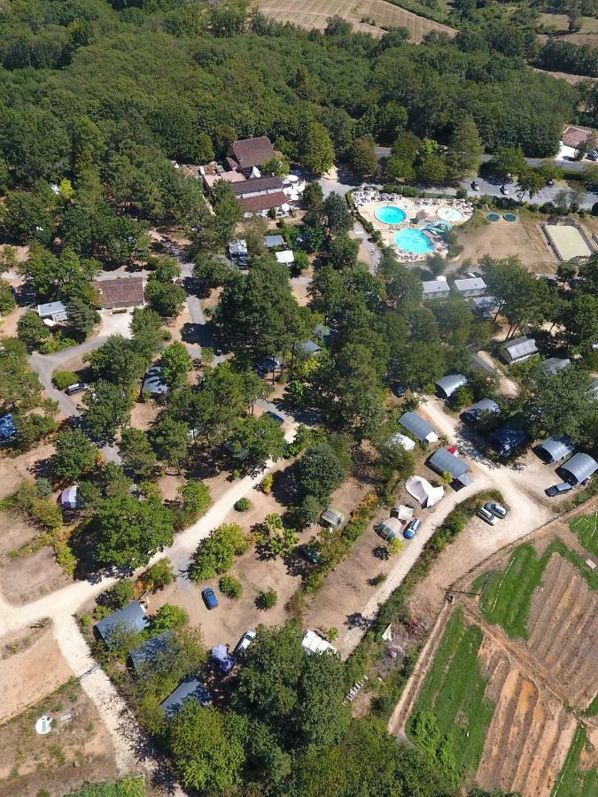 Europe Tents Camping Le Clou Meynard Buitenkant foto